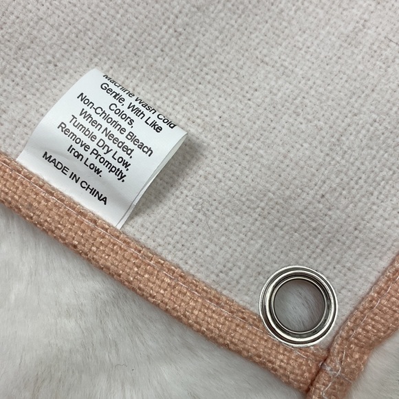 ✨4🛒 $20 ✨ “You’re a peach” 🍑 wall tapestry print art decor 18:23” - Picture 4 of 7